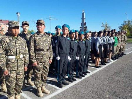 "Жас сарбаз"
